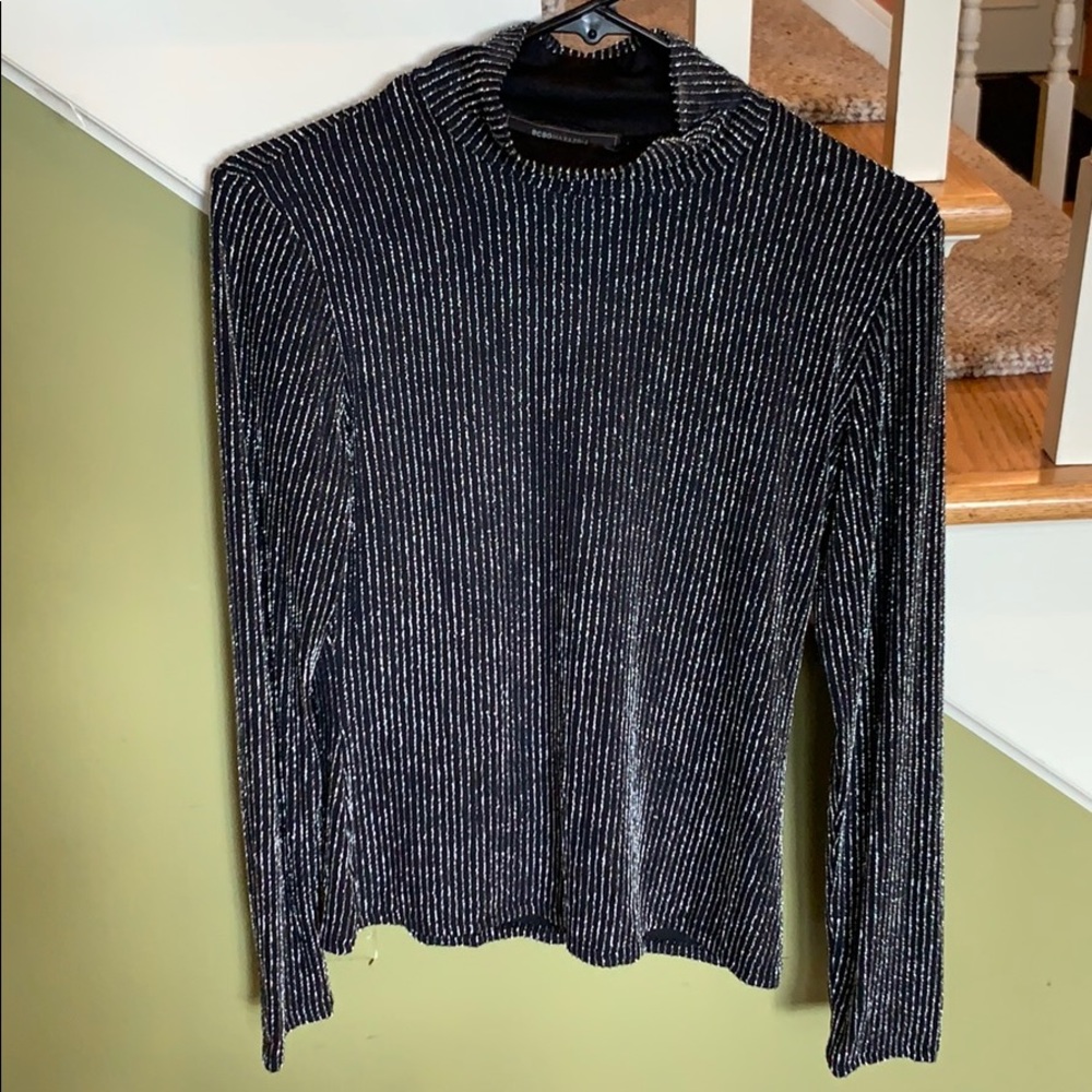 BCBG long sleeve top.